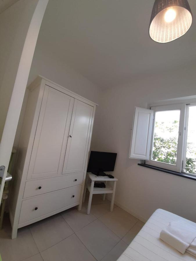 Residence I Pagghiari Bungalow Vulcano  Bagian luar foto